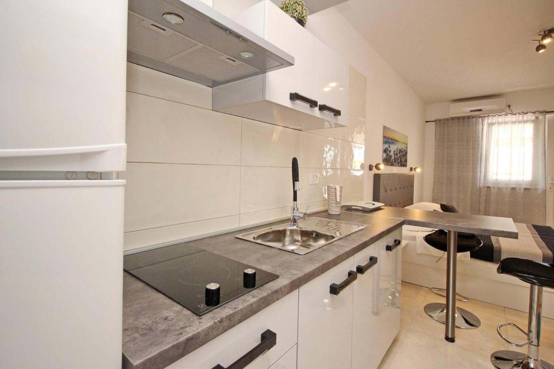 Apartments Karamarko Baška Eksteriør bilde