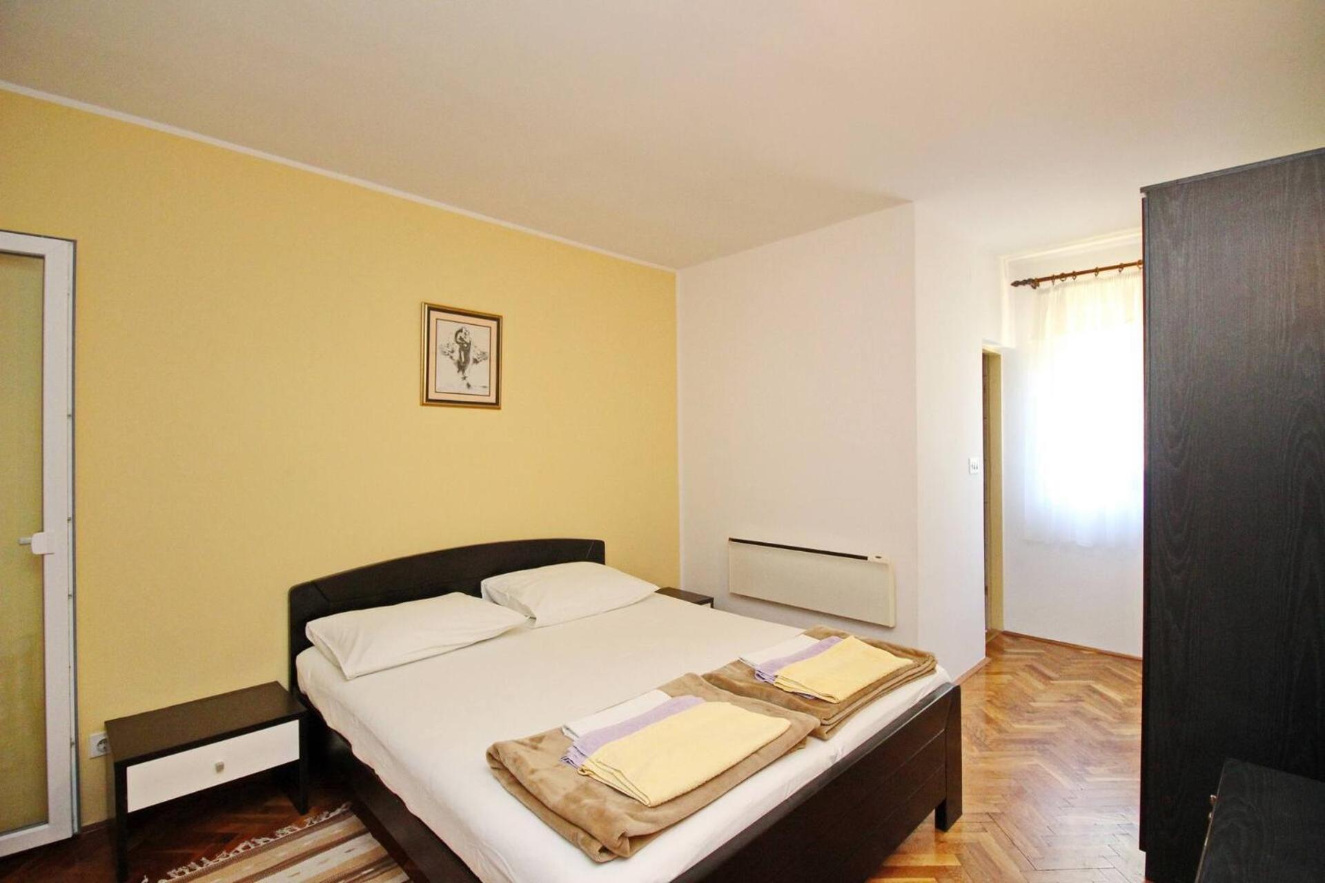 Apartments Karamarko Baška Eksteriør bilde