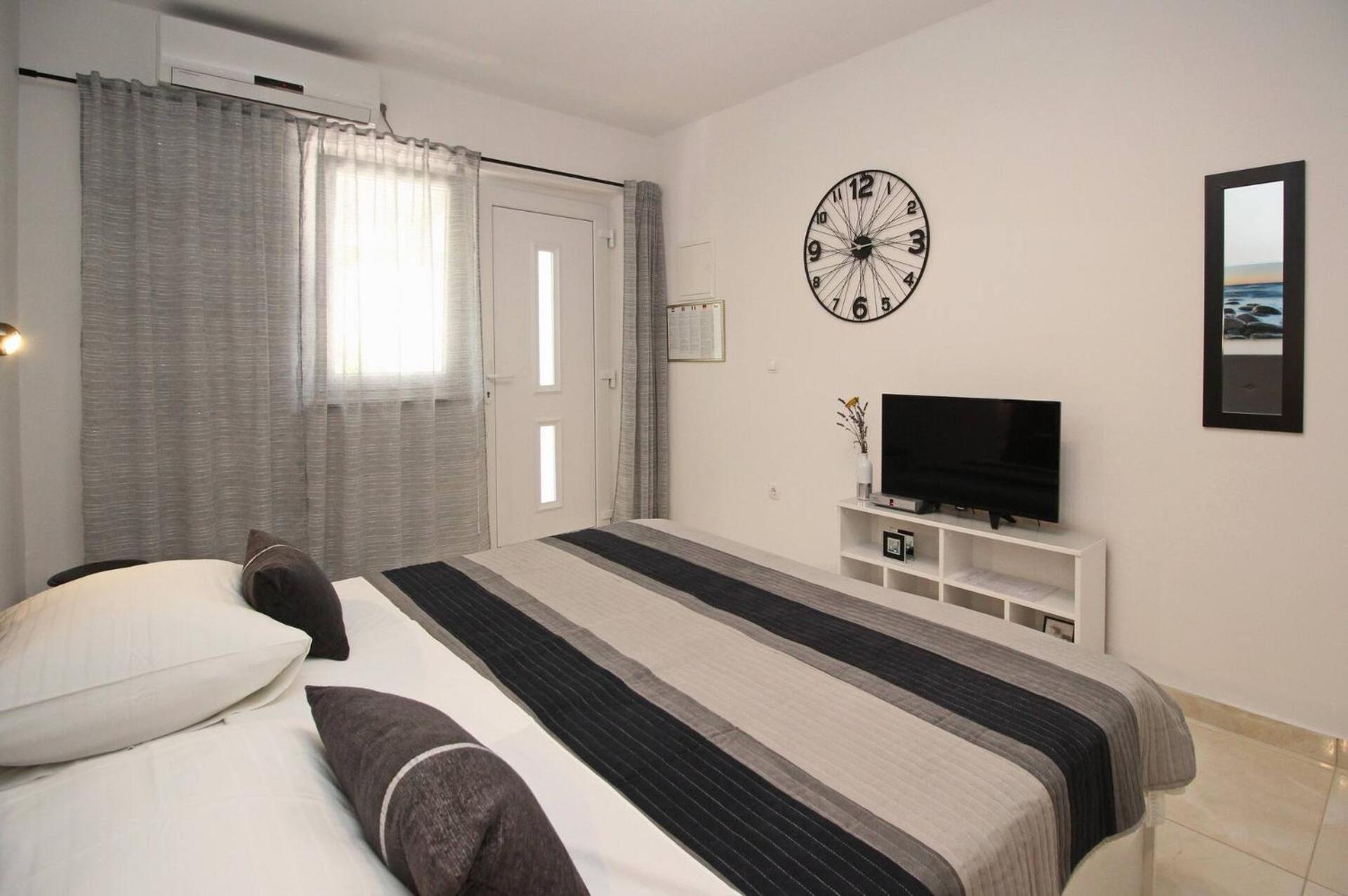 Apartments Karamarko Baška Eksteriør bilde