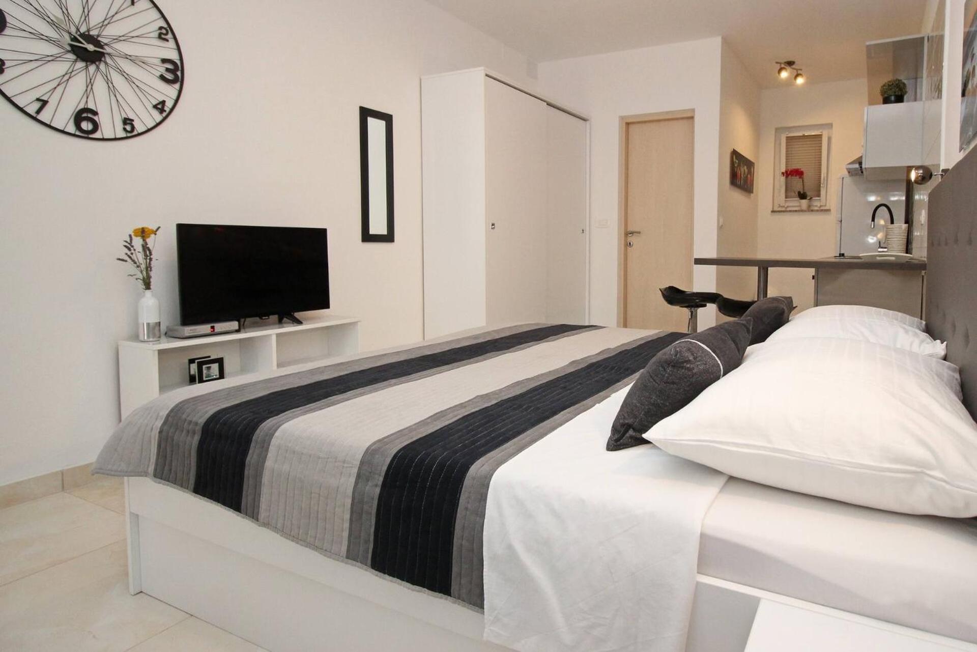 Apartments Karamarko Baška Eksteriør bilde