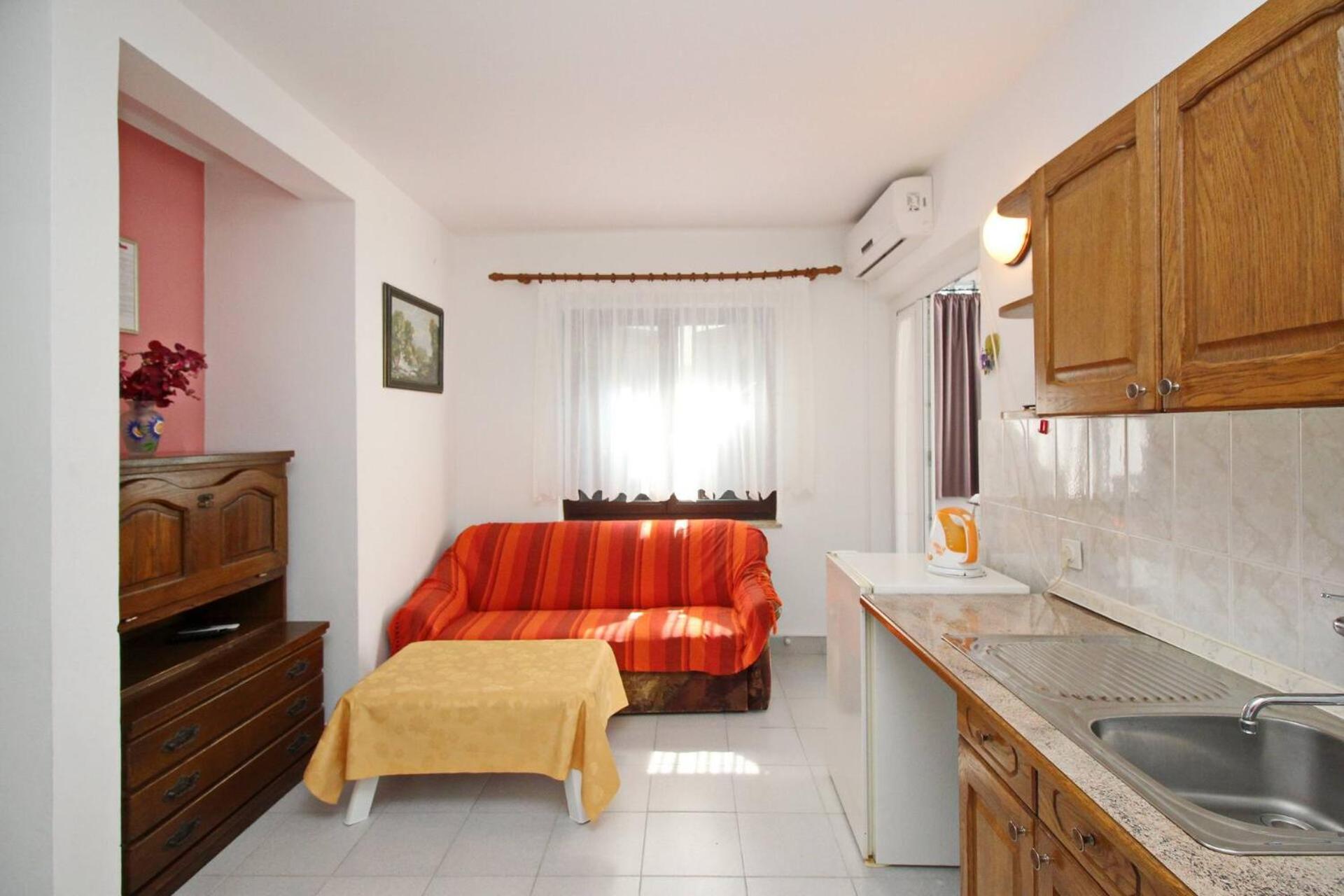 Apartments Karamarko Baška Eksteriør bilde